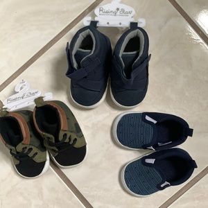 Newborn shoes 3 styles + 4 Free bibs